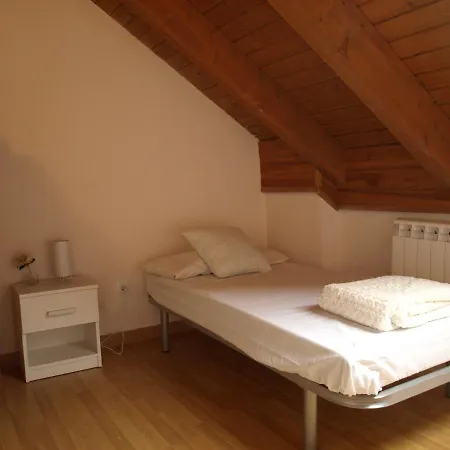 Atic Del Cardos Apartment